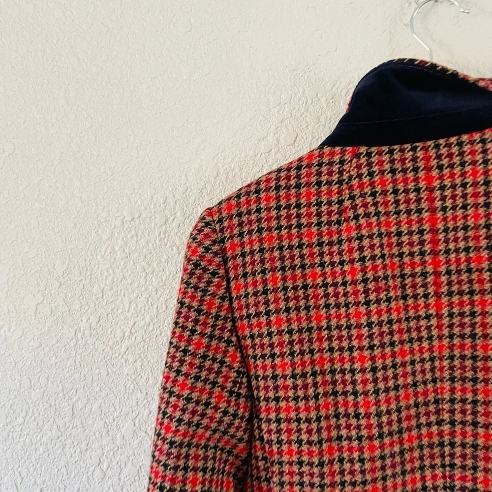 Talbots Petite Herringbone Plaid Velvet Collar Blazer - Picture 4 of 15